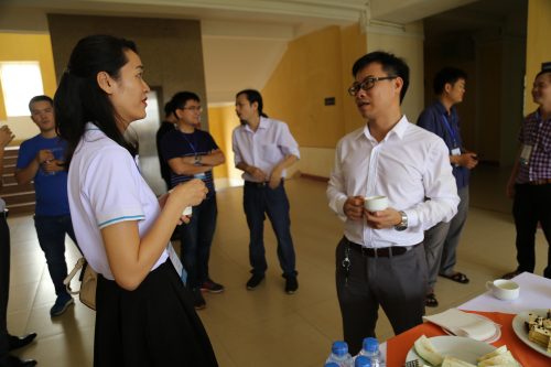 Mr. Nguyen Ngoc Thang, representative of Tinh Van, met other companies in Career Orientation Day